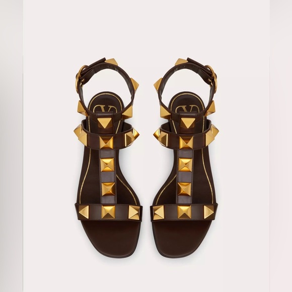 Valentino Roman Stud Sandal - Picture 6 of 6